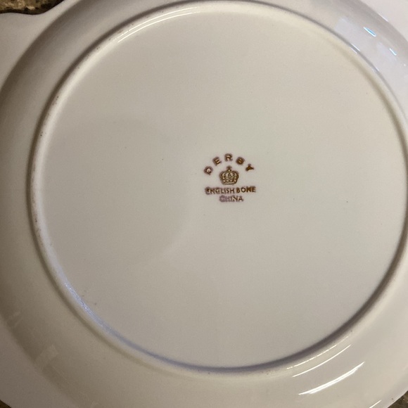 Derby English bone china cup and saucer - Picture 4 of 4